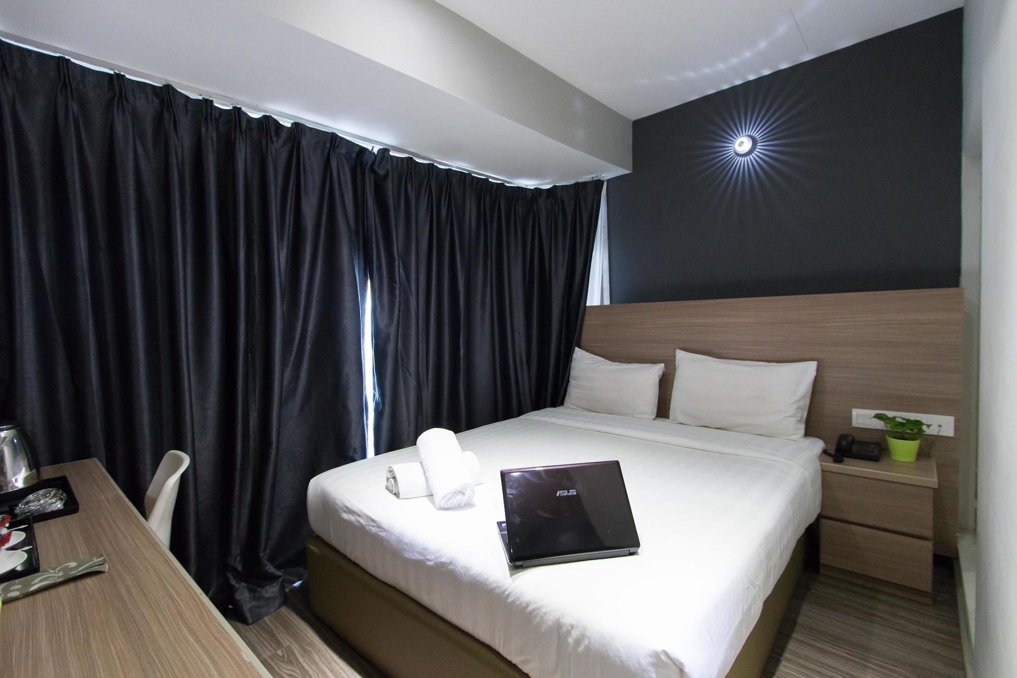 Hotel 99 Ss2 Petaling Jaya Esterno foto