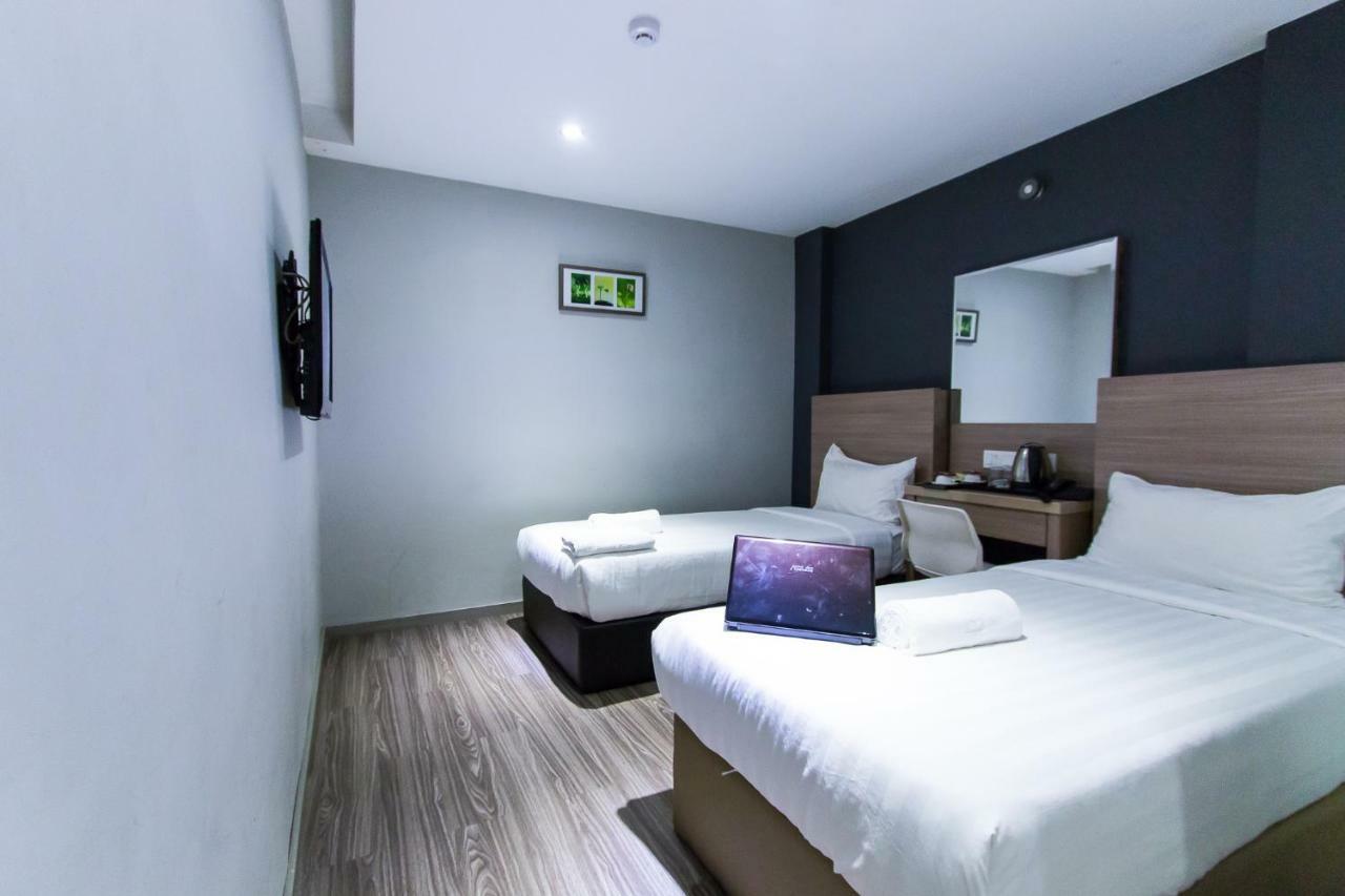 Hotel 99 Ss2 Petaling Jaya Esterno foto